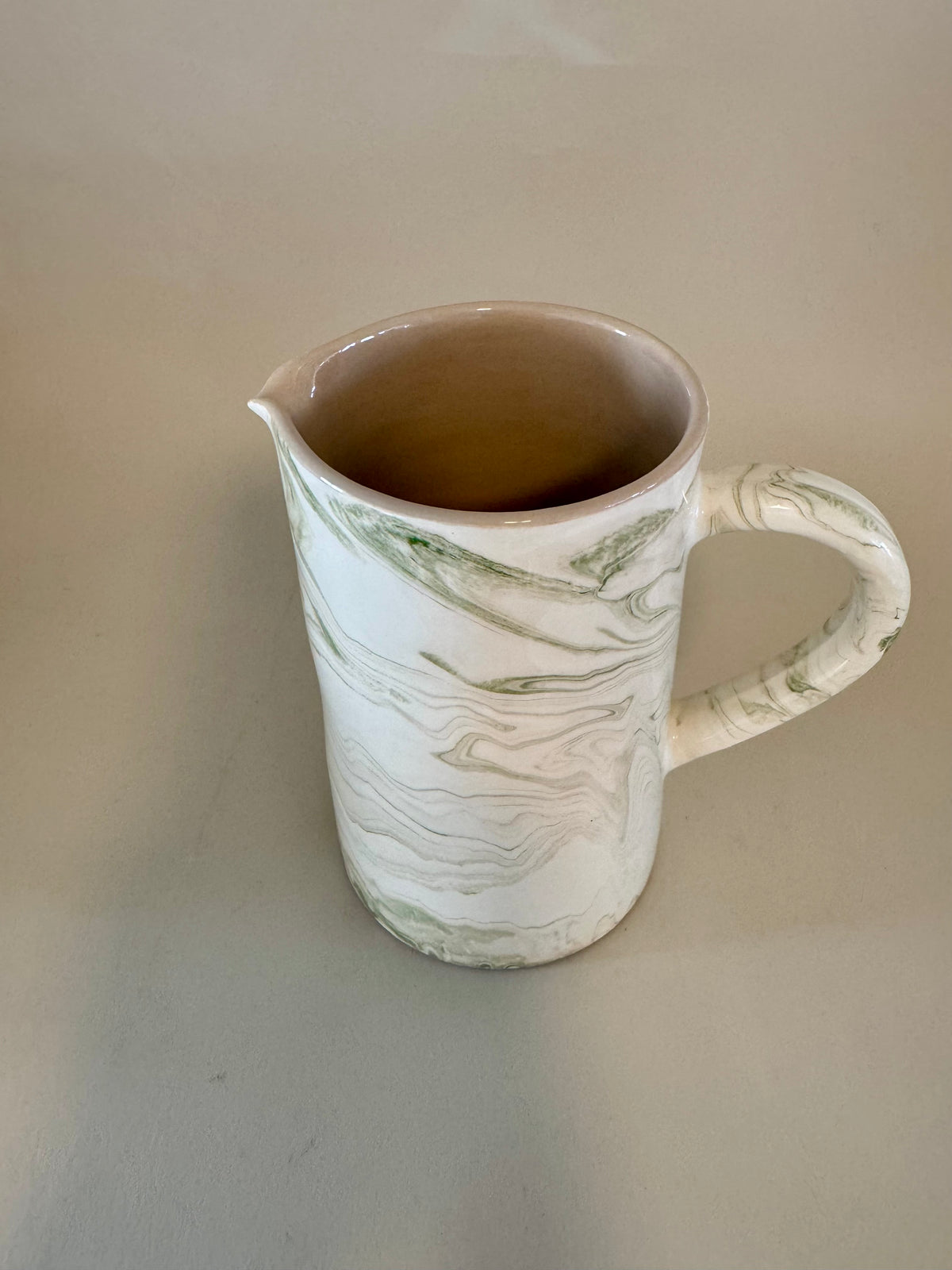 Marbled ceramic pitcher seaweed