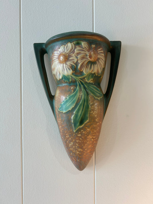 Roseville Daisy Flower Wall Pocket