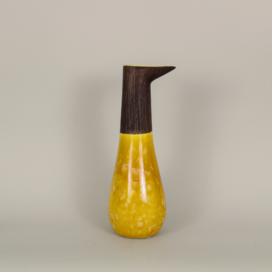 Jaru of California Vase